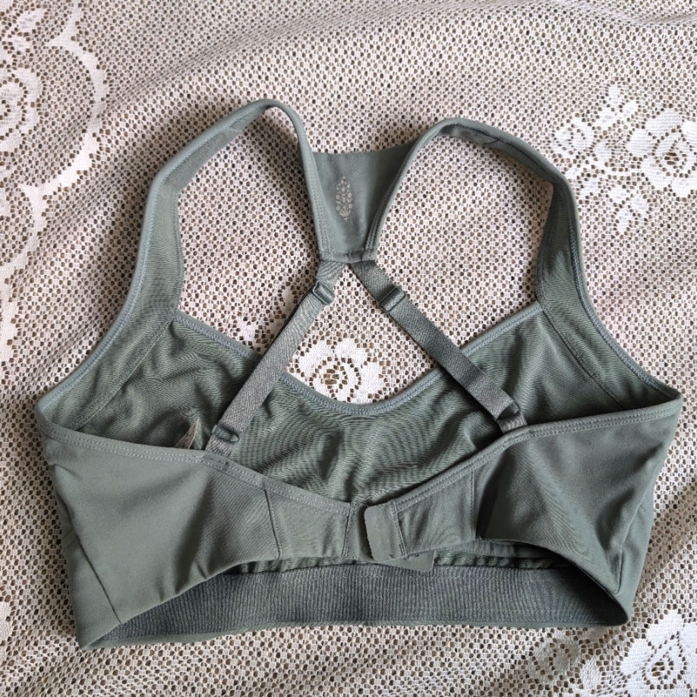 Free People Find Your Way Bra Size Large Sting Ray - Picture 5 of 6
